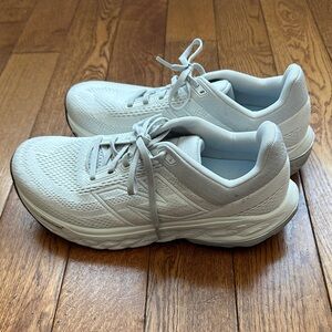 New Balance 860 White Athletic Sneakers